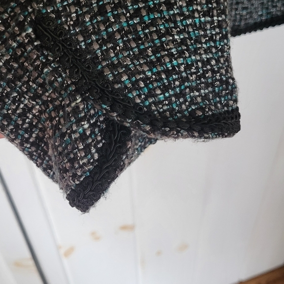 Tweed Lightweight 3 Jeweled Coated Metal Button Blazer Jcket - Picture 6 of 11